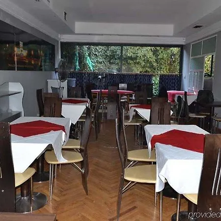 Hotel Seven