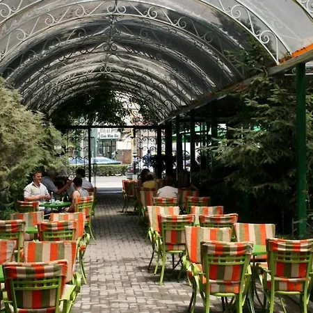 Seven Ξενοδοχείο 3*