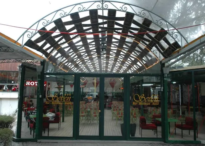 Seven 酒店 地拉那