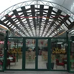 Seven Szálloda Tirana