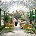 Seven 3* Tirana