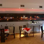 Szálloda Seven Tirana