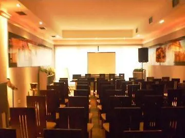 Hotel Seven