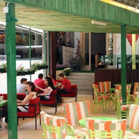 Seven 酒店 地拉那